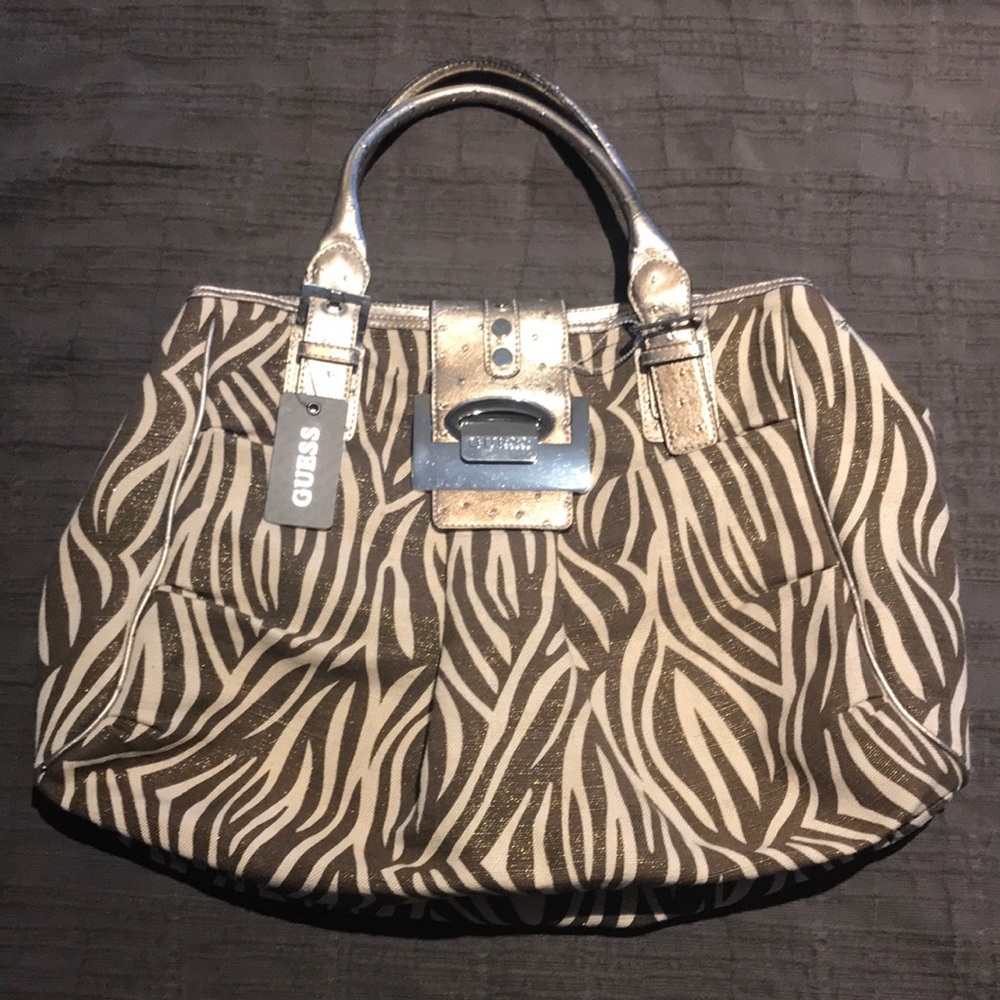 Guess bag ๐ฆ brown/ cream ๐ - Picture 3 of 6